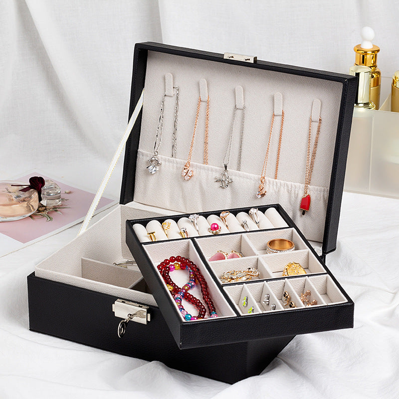 "Elegance Treasure" – Schmuckbox mit Samtauskleidung