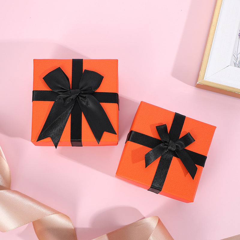 “Graceful Gift” – Schmuck-Geschenkbox mit Schleife